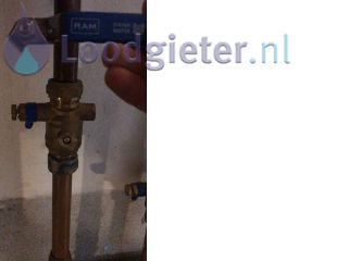 Loodgieter Lekkend hoekstopkraantje Hendelkraan
