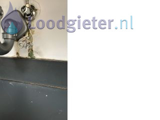Loodgieter Lekkage repareren Lekkage bij de kraan in de badkamer