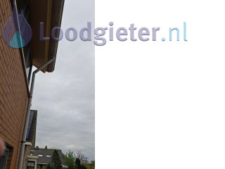 Loodgieter Houten Regenpijp is losgekomen