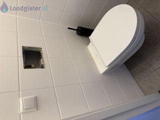 Loodgieter Doorlopend inbouw toilet Doorlopend inbouw toilet