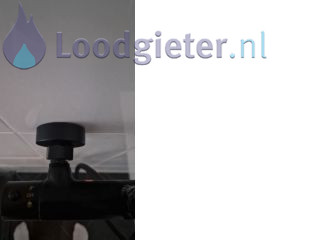 Loodgieter Lekkage douche Lekkage na het vervangen van de douchekraan