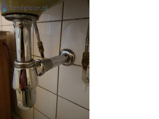 Loodgieter Afvoer aanleggen Vervangen afvoer van de wasbak