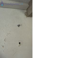 Loodgieter Waterleiding doorboord Waterleiding geraakt