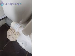 Loodgieter Lekkage wc Lekkage achter het toilet